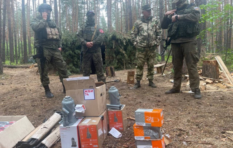 Бойцам в ЛДНР доставили из Челябинска антидроновое ружьё, тепловизоры и бесшумный бензогенератор
