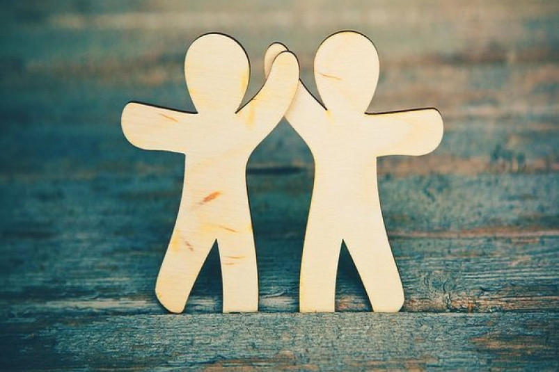 Tele2 выделит гранты на развитие цифровых проектов, решающих соцпроблемы в сфере детства