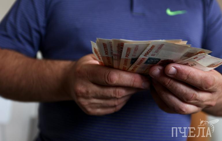 Стало известно, кому в Челябинской области готовы платить больше 100 тысяч рублей