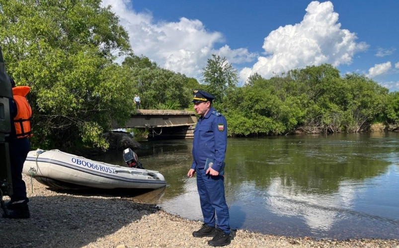 Подросток пропал во время купания в реке в Приморье