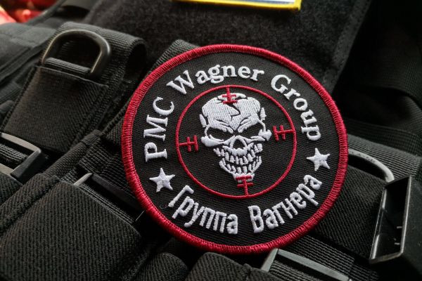 «Явно что-то скрывает»: военный эксперт Краснов выразил сомнения в правдивости слов Веневитина об атаке на ЧВК «Вагнер»