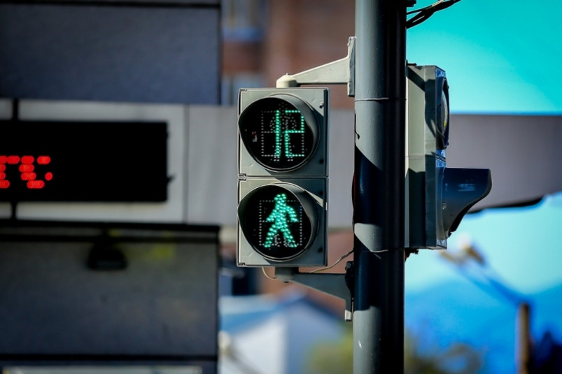 Светофоры во Владивостоке перенастроили на летний режим