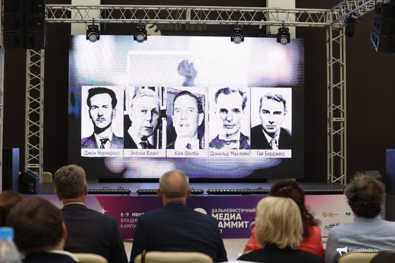 Известный журналист привез во Владивосток документальный фильм-расследование о разведчиках