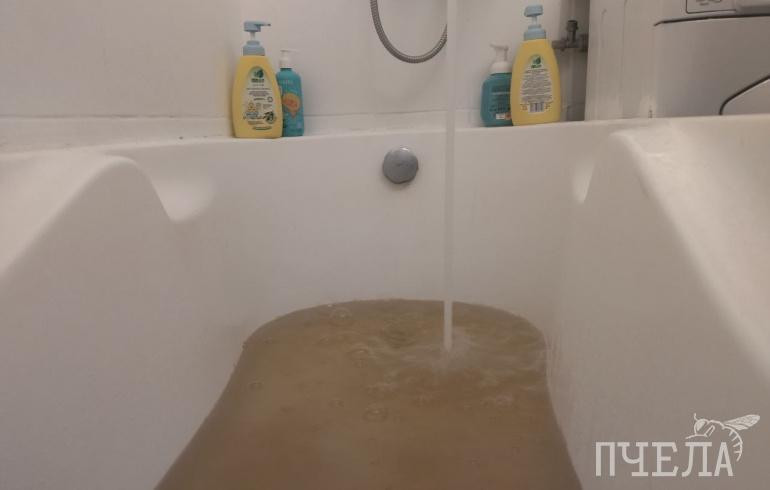 Челябинцев предупредили о возможном изменении цвета воды из-под крана до 20 июня