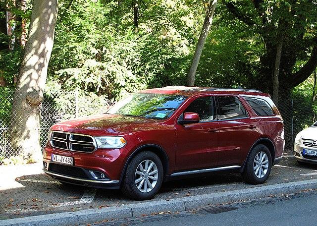 В России начались продажи Dodge Durango 2023 от 7 млн рублей