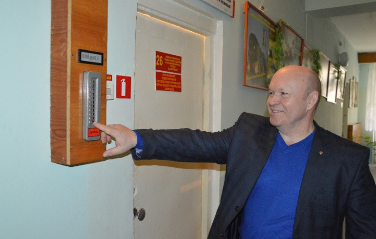 На Южном Урале при получении взятки задержали военкома