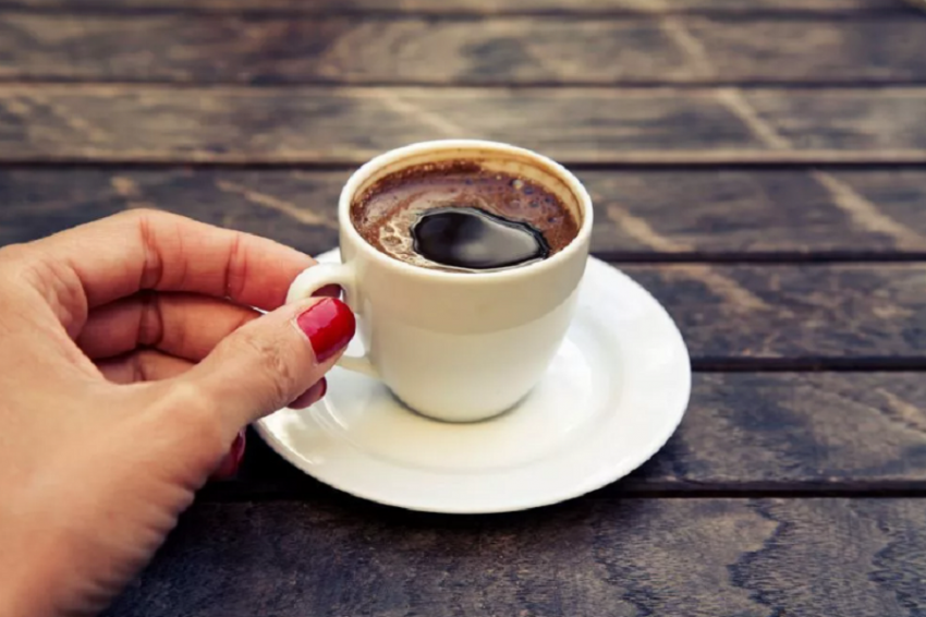 Врач Екатерина Серебренникова перечислила вредные продукты, которые на самом деле полезны