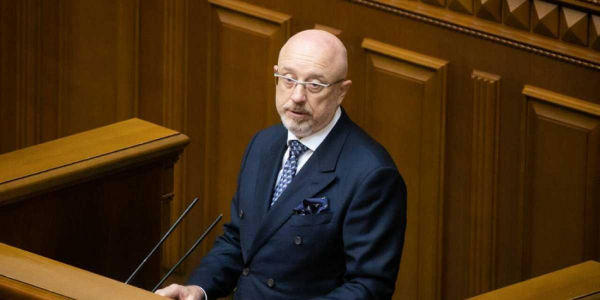 Новый министр обороны Украины успокоил украинцев:»Русские нас боятся!». Интересно, украинцы поверили