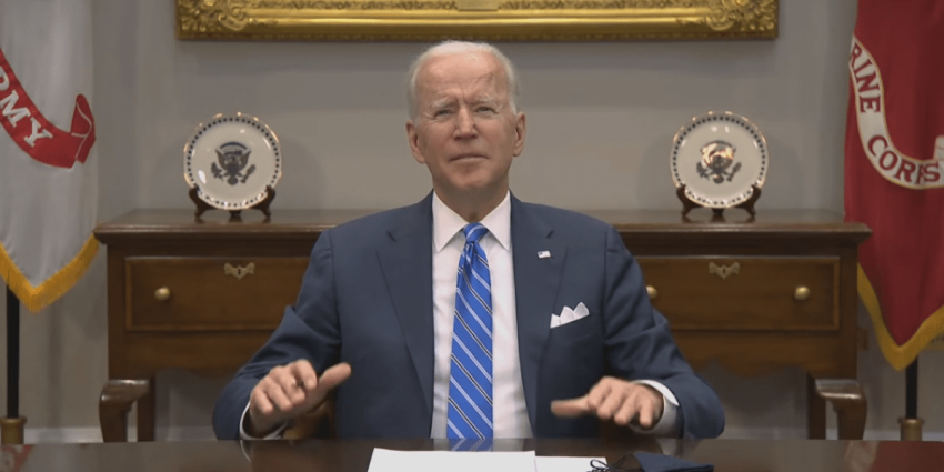 Низкий рейтинг Байдена позволяет всё — терять просто нечего