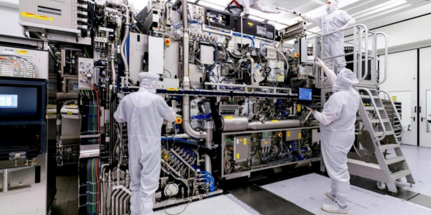 Китай и Россию оставили без выбора: придётся делать собственные литографы