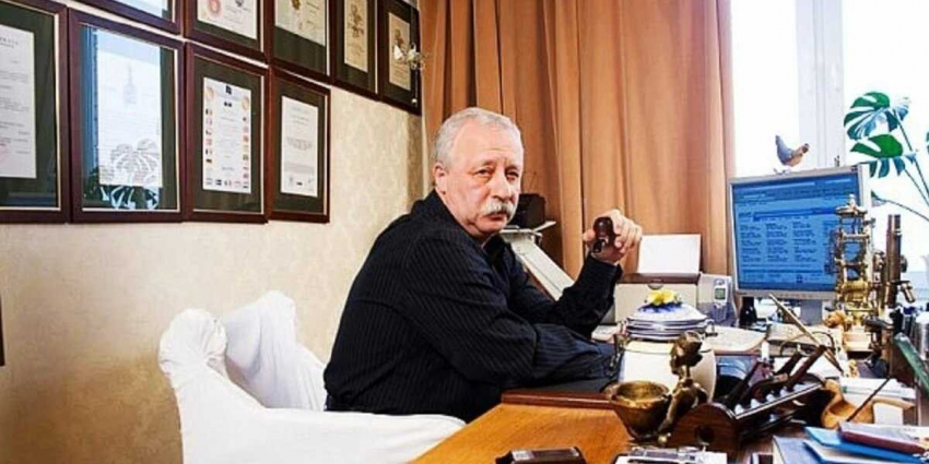 «Надо было ехать с Камчатки, чтобы сделать из меня идиота, в смысле чукчу!»: Леонид Якубович оскорбил жителей российского региона