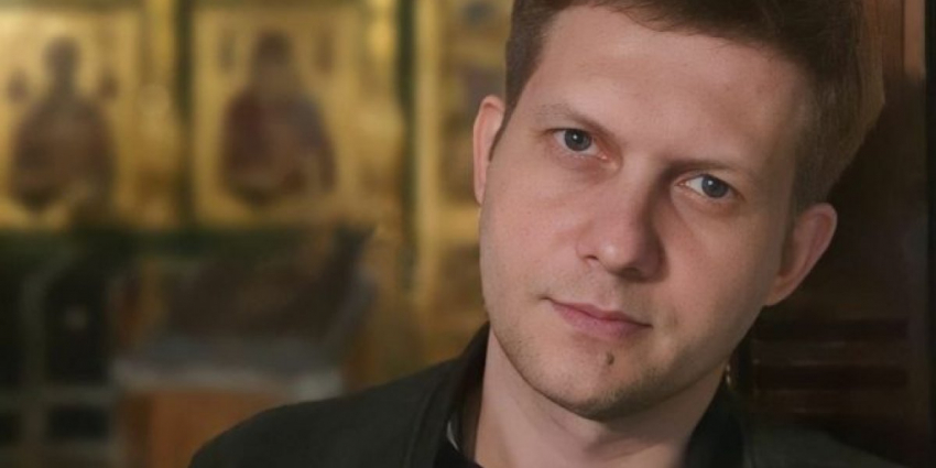 Жив ли Борис Корчевников? Таким вопросом задаются поклонники телеведущего, артиста и шоумена. В сети в очередной раз появились сообщения о его смерти 09.06.23
