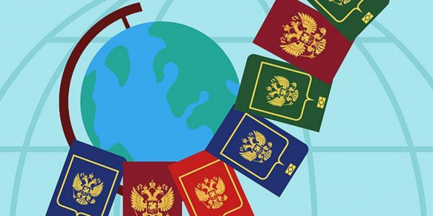 Совет Федерации одобрил закон об изъятии загранпаспортов у россиян: кого коснется