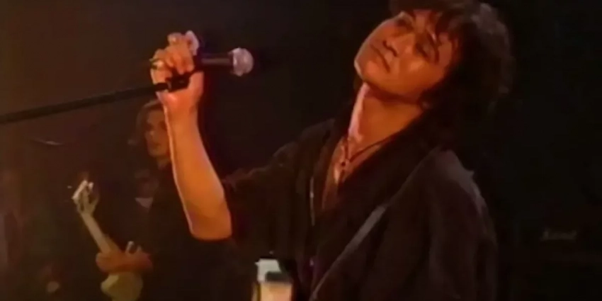 Кто получает гонорары за «Мы ждем перемен» Карьера и гибель Виктора Цоя, звезде рока исполнилось бы 61 – много ли детей у артиста и кто нашел его паспорт за холодильником через 7 лет