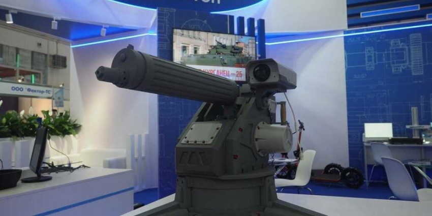 На Украине представили новейшую военную разработку: пулемет Максим с автоматическим наведением