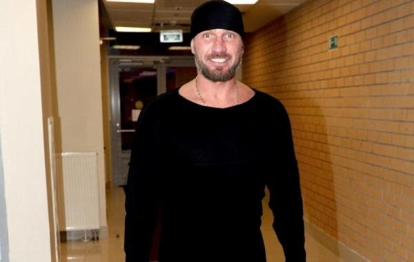 Фигурист Роман Костомаров продолжает восстанавливаться после тяжелой болезни