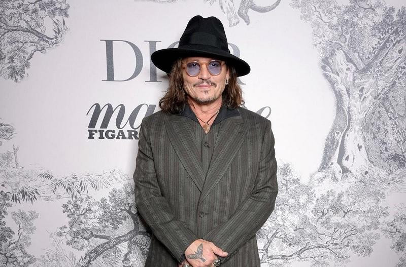 Джонни Депп посетит России и запишет песню с российской группой