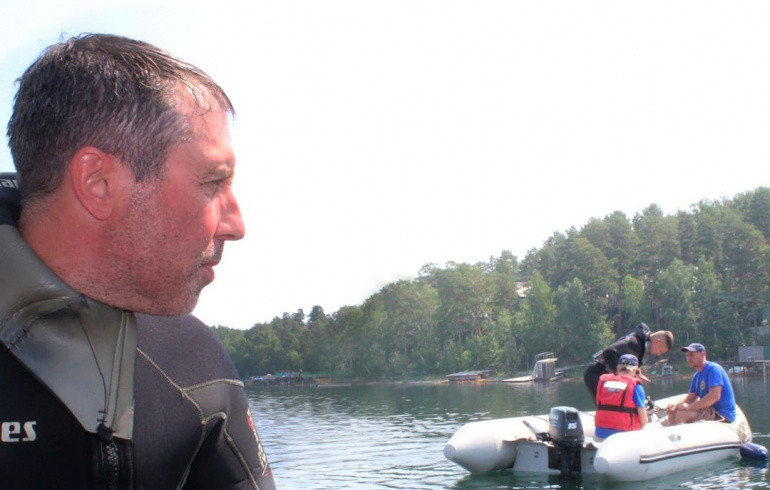 На Тургояке пропала женщина, катавшаяся на катамаране