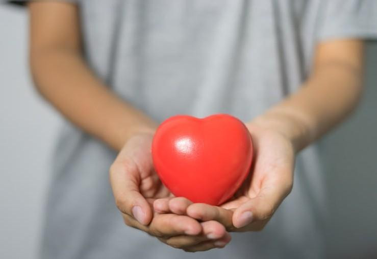 Диетолог Джонс рассказала, как бороться с вялостью и сонливостью после обеда