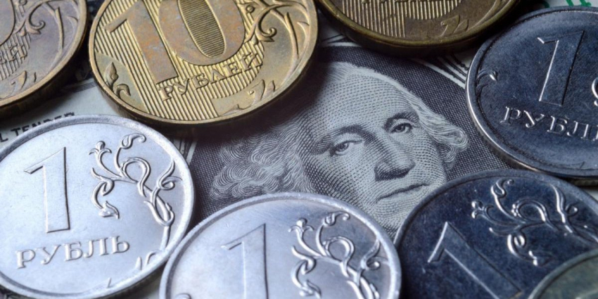 «Будет 100 и больше»: почему растет курс доллара и когда прекратится падение рубля — прогноз на 08 июля 2023 года