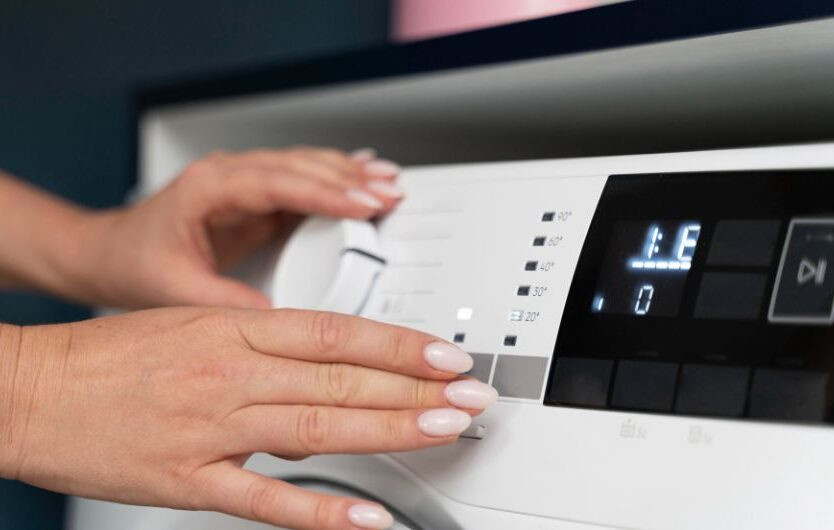 Поберегите свои вещи: что нельзя стирать в режиме быстрой стирки