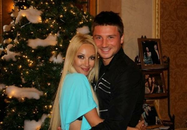 Сергей Лазарев и Лера Кудрявцева провели романтический вечер при свечах