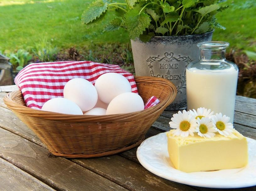 Учёные обнаружили, что средиземноморская диета с молочными продуктами благотворно влияет на здоровье гипертоников