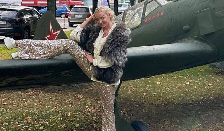 Анастасии Волочковой грозит до 3 лет лишения свободы за осквернение символов воинской славы России