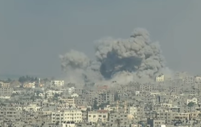 Nieuwsuur: Погибшая в секторе Газа голландка успела спасти детей, отправив их к подруге