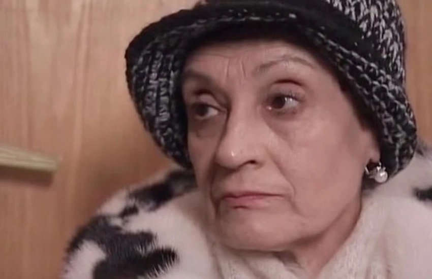 Развели по схеме Ларисы Долиной: 82-летняя актриса Елена Цорн лишилась квартиры в центре Москвы более, чем за 50 млн рублей