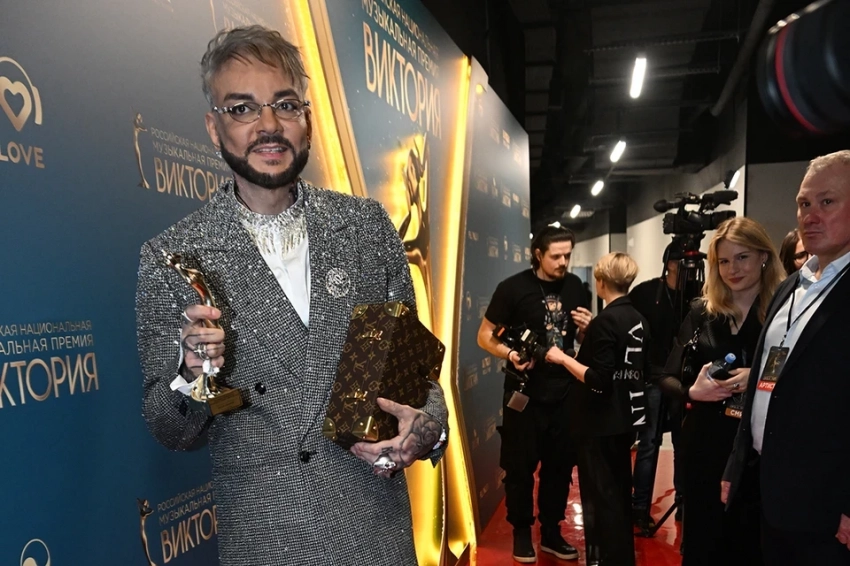 "Это уже не Филипп": Киркоров удивил поклонников новыми изменениями во внешности