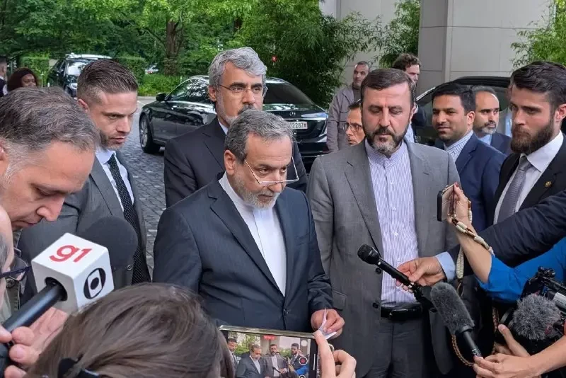 Глава МИД Ирана: Тегеран оставляет за собой право на ответные действия в отношении США