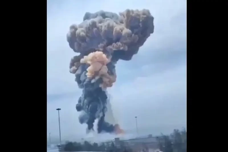 Взрывы в Бушере, где расположена АЭС: Израиль атаковал ракетами юг Ирана