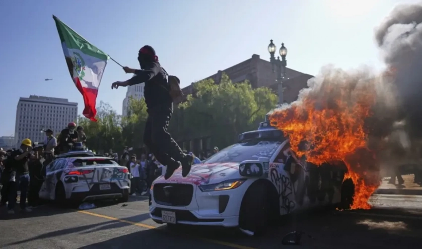 Демократы наносят очередной удар: что стоит за бунтом мигрантов в Лос-Анджелесе