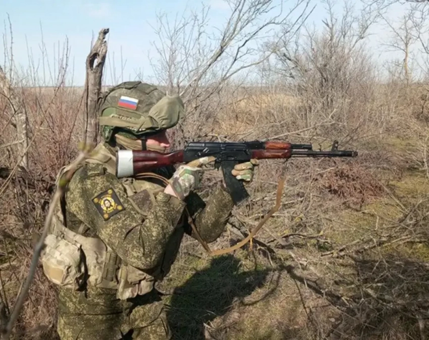 Российские войска с севера все ближе продвигаются к селу Хотень под Сумами