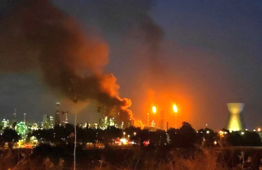 NASA показывает, что на НПЗ и электростанции в Хайфе есть очаги пожара и спустя 10 дней после иранских ударов