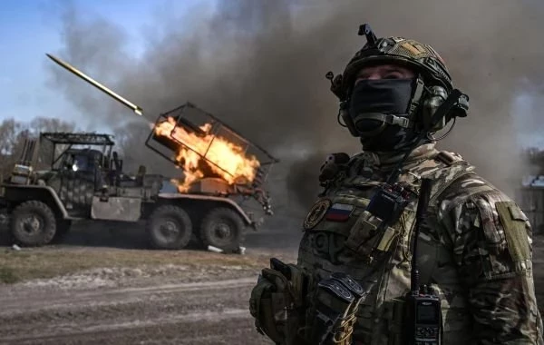 Юрий Подоляка в свежей сводке от 06.07.2025 сообщил о том, что ВС РФ мощно наступают на Новопавловку