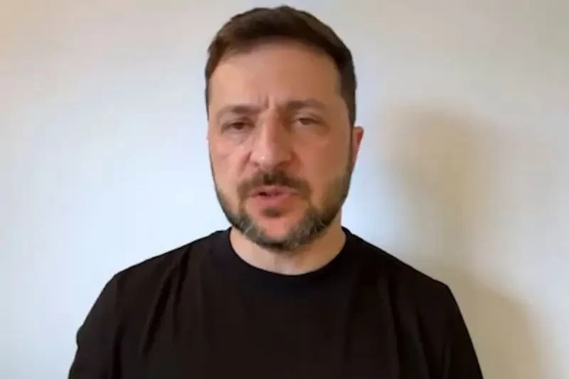 «Нужна встреча на уровне лидеров»: Киев предлагает Москве встретиться на следующей неделе, Зеленский снова требует встречи с Путиным