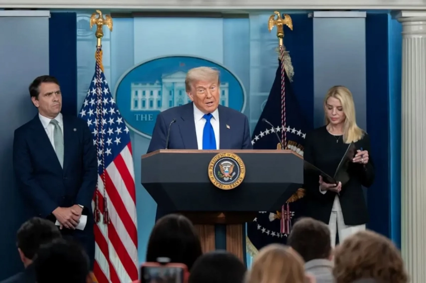 «Маленький сюрприз»: американский президент анонсировал «важное сообщение по России»