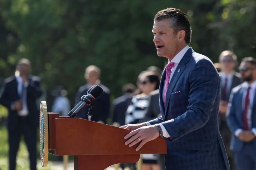 WSJ называет причину, по которой министр обороны США приостановил поставки оружия Украине