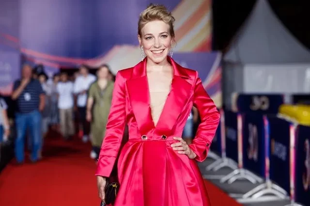 Уехавшая из России Мария Шалаева устроилась водителем такси в Париже