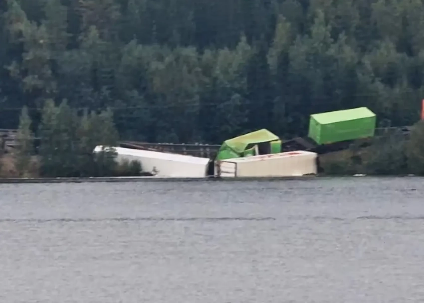 Поезд с боеприпасами сошёл с рельсов в Швеции