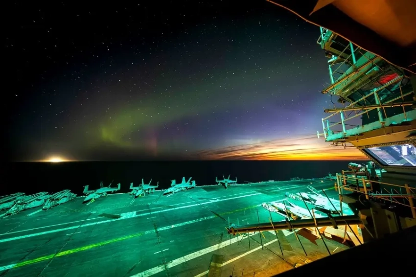 ВМС США не решились продолжить учения возле Шпицбергена после 8 сентября