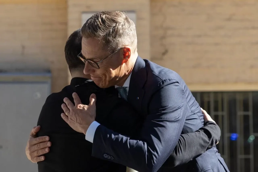 В Киев поездом прибыл президент Финляндии под сирены фейковой воздушной тревоги