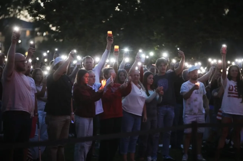 «Кирк был против инклюзивности»: в округах США отказываются приспускать флаги