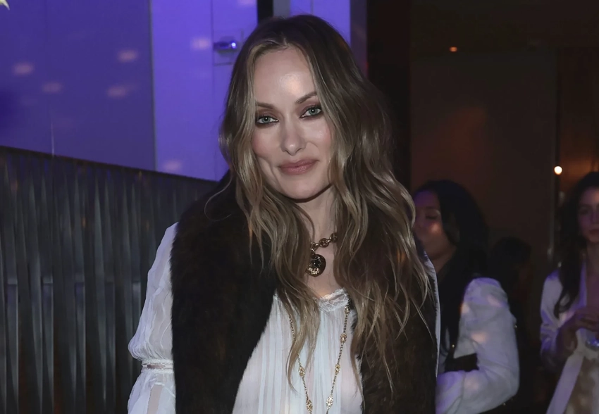 Оливия Уайлд в прозрачном платье и меховой накидке, Мэри-Кейт и Эшли Олсен, Эмили Ратаковски посетили вечеринку W Magazine