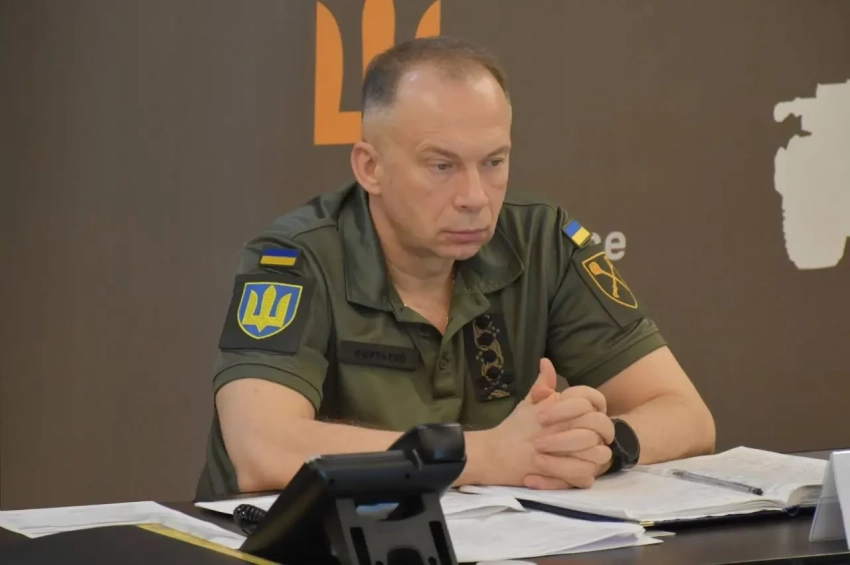 Зеленский снова грозит уволить Сырского, на этот раз из-за Покровска