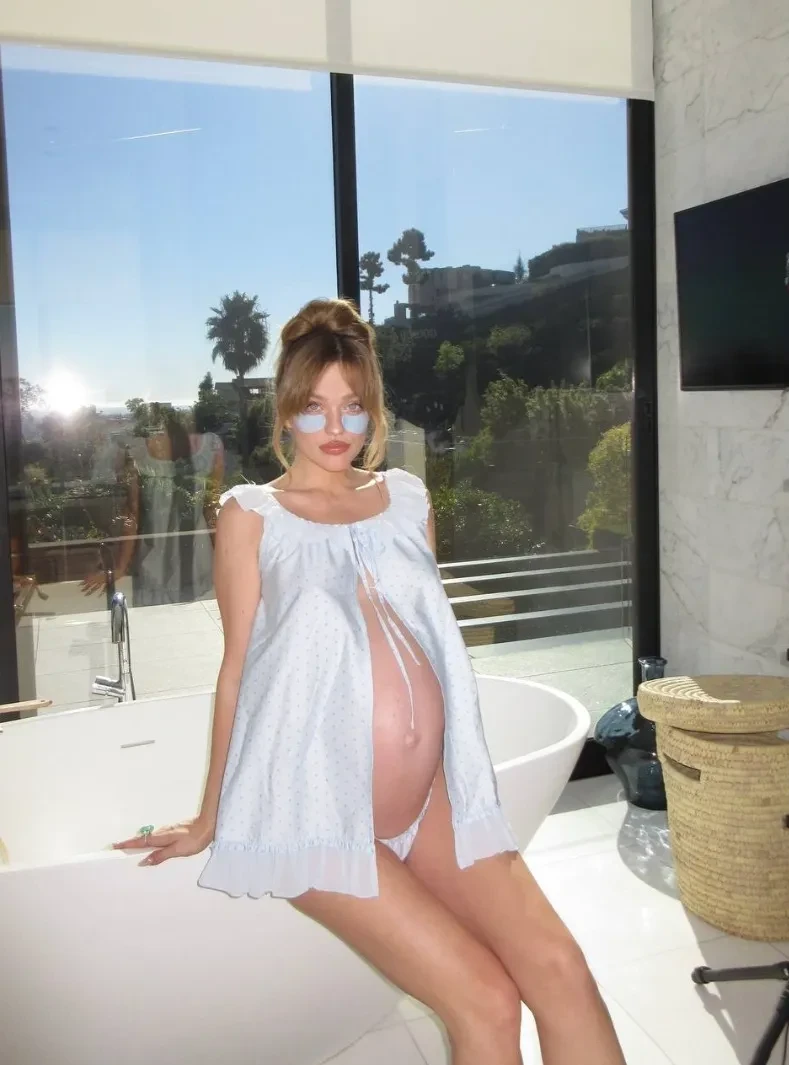 "Я ещё даже не видел сына". Скандальный блогер Сергей Косенко прокомментировал развод с женой спустя три недели после рождения второго ребёнка