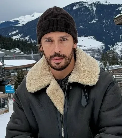 Сменивший имидж Максим Галкин* отдыхает с дочерью в Куршевеле