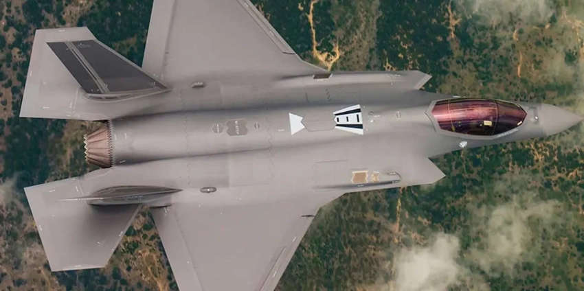 Небо над Германией под американским замком